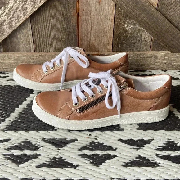 Chacal |  Ceraline Ankle Sneaker - Picture 7 of 11